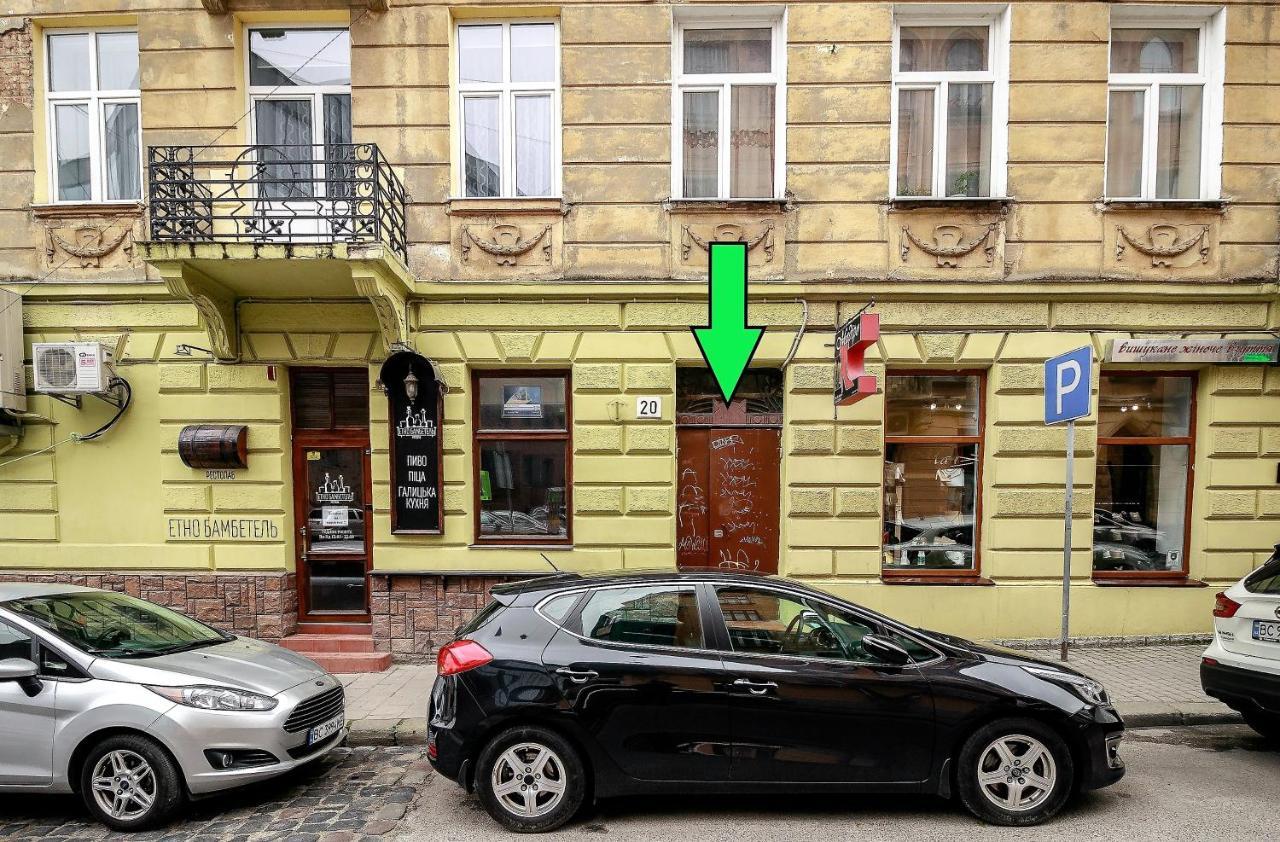 Golden Violin ! Apartments Lviv T Buitenkant foto